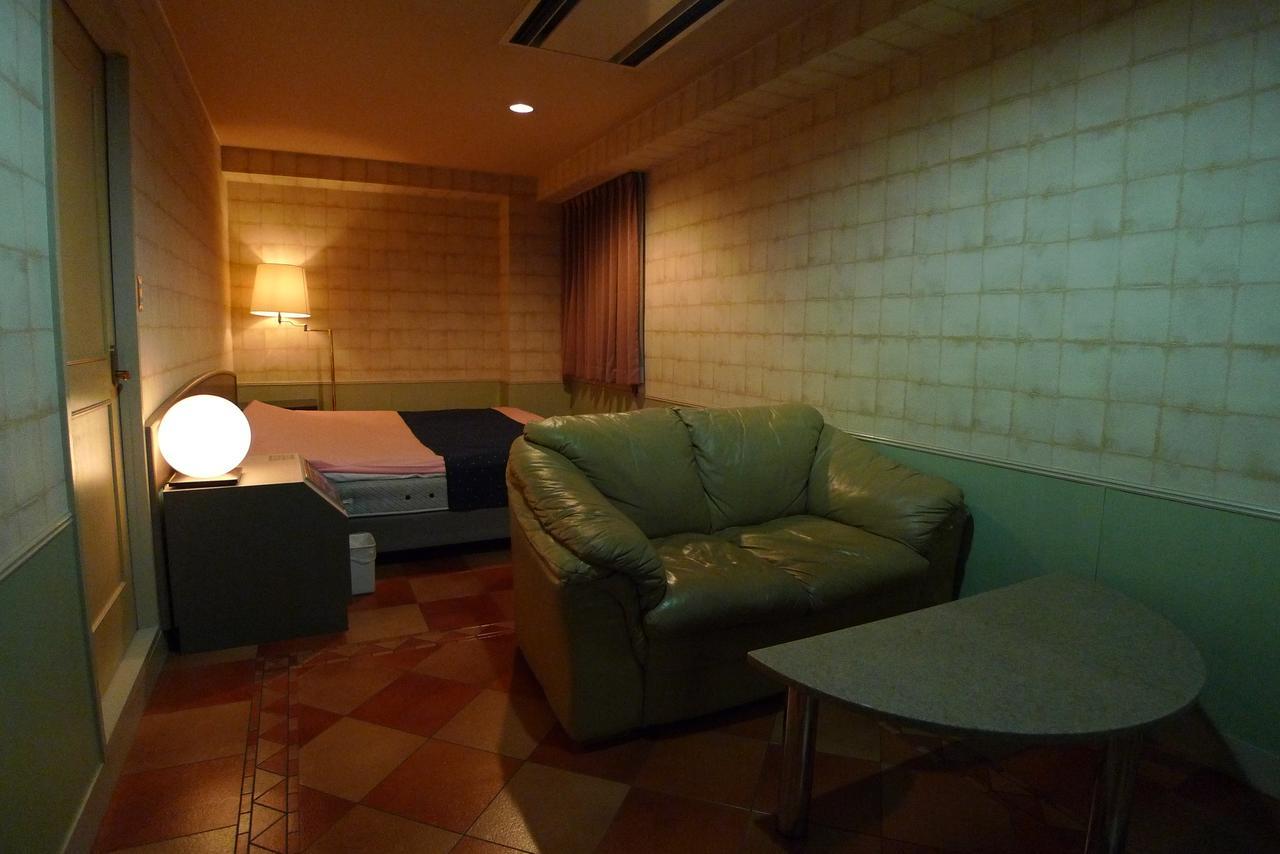 Отель Golf Nirasaki Inter (Adults Only) Экстерьер фото