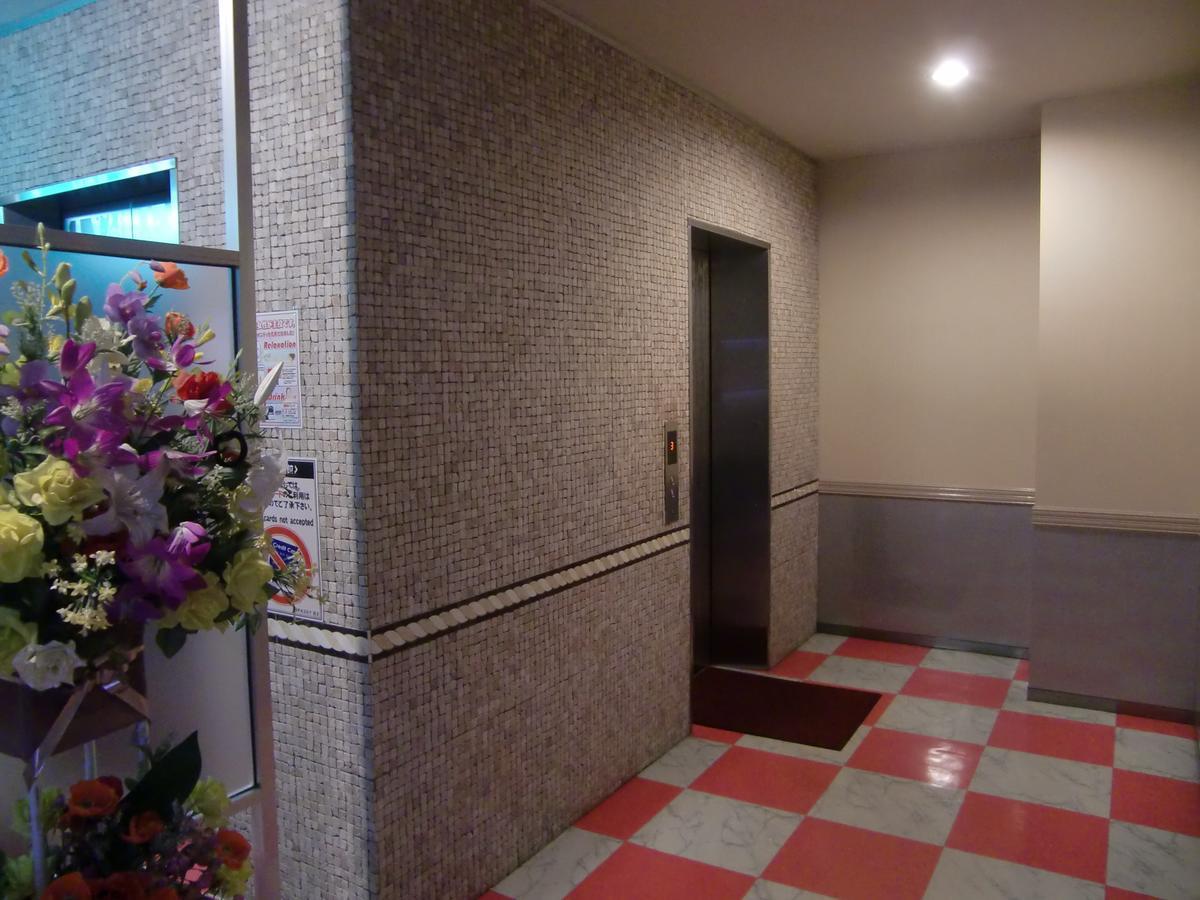 Отель Golf Nirasaki Inter (Adults Only) Экстерьер фото