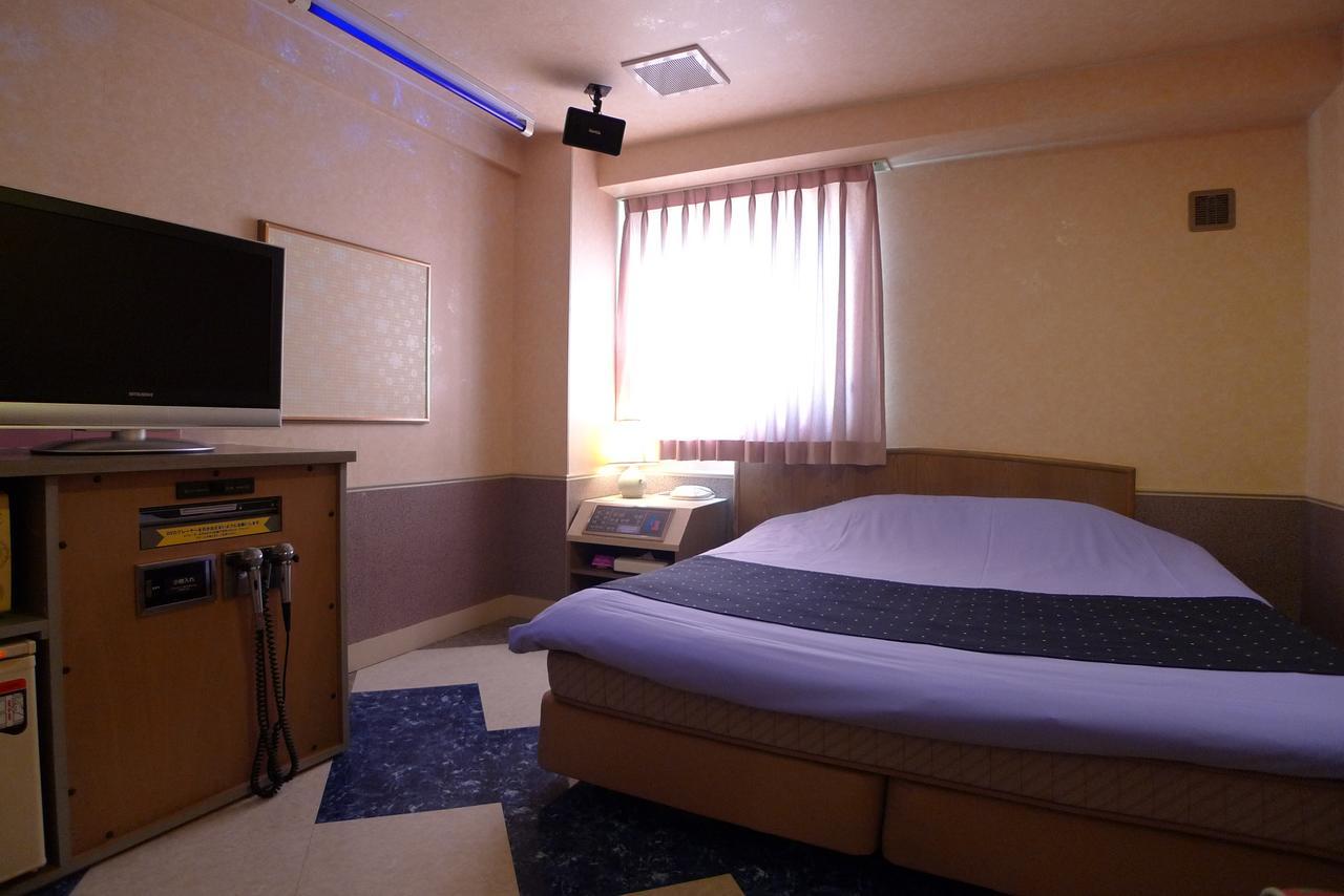 Отель Golf Nirasaki Inter (Adults Only) Экстерьер фото