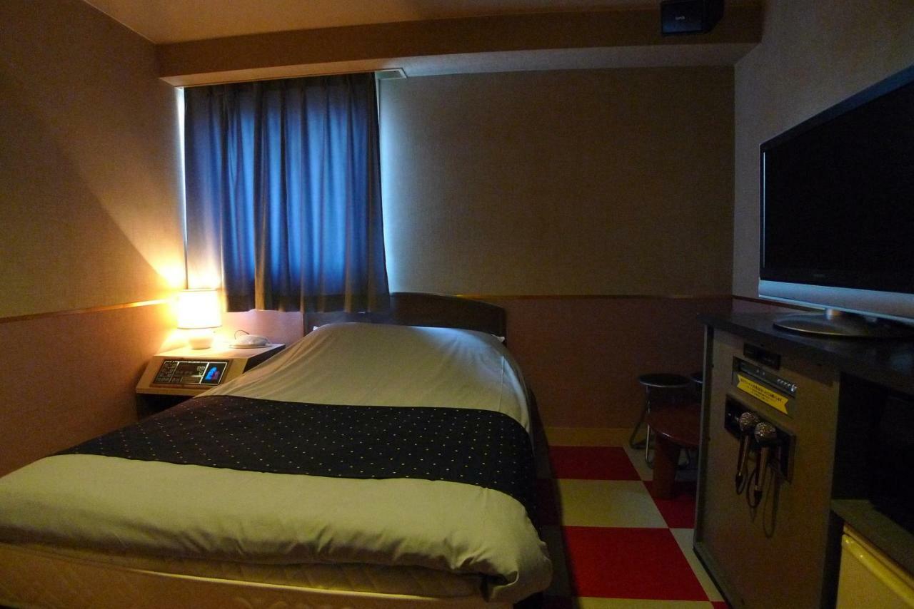 Отель Golf Nirasaki Inter (Adults Only) Экстерьер фото